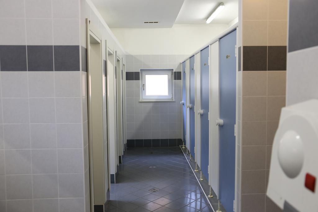 Ostello Della Gioventu Benacus Riva del Garda Exteriör bild