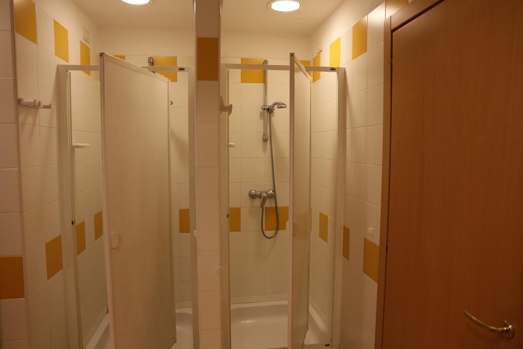 Ostello Della Gioventu Benacus Riva del Garda Exteriör bild