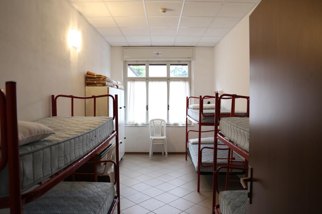Ostello Della Gioventu Benacus Riva del Garda Exteriör bild